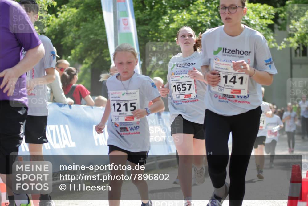 17.05.2025 - Störlauf H.Heesch http://msf.ph/oto/7896802 17.05.2025 14:51:30 Ziel 2025, 1215, 25, 2025, 1657, 2025, 141 meine-sportfotos.de
