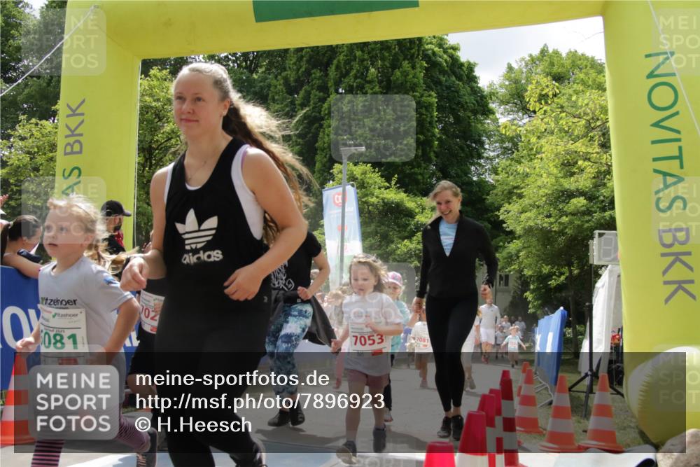 17.05.2025 - Störlauf H.Heesch http://msf.ph/oto/7896923 17.05.2025 13:02:26 Ziel 081, 02, 7053 meine-sportfotos.de