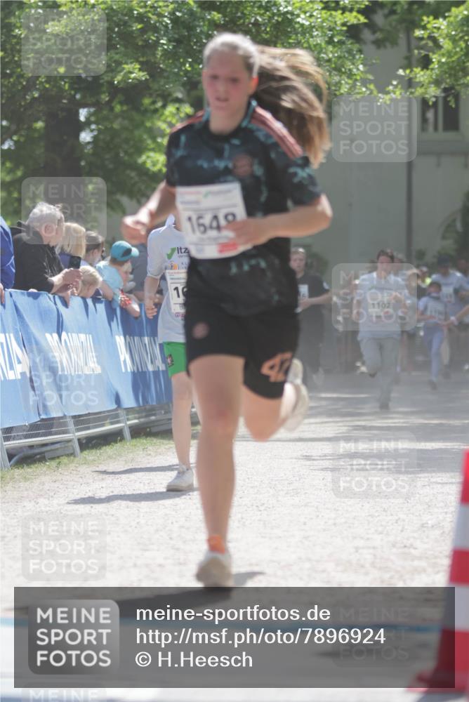 17.05.2025 - Störlauf H.Heesch http://msf.ph/oto/7896924 17.05.2025 14:51:49 Ziel 1648, 19, 1102 meine-sportfotos.de