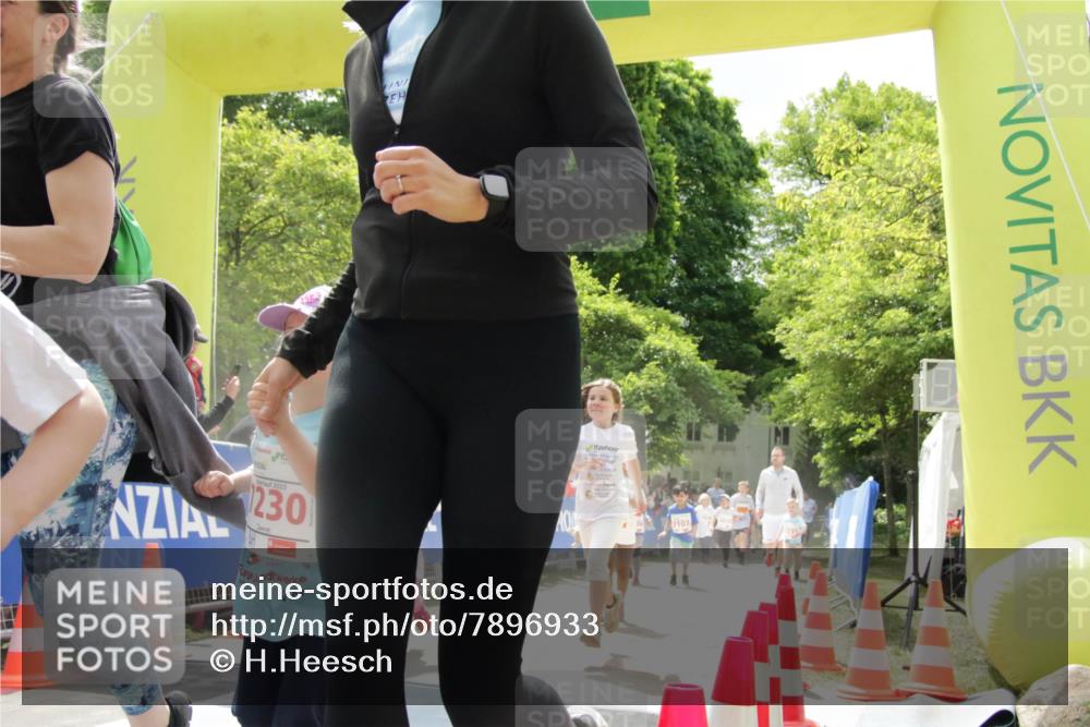 17.05.2025 - Störlauf H.Heesch http://msf.ph/oto/7896933 17.05.2025 13:02:28 Ziel 230 meine-sportfotos.de