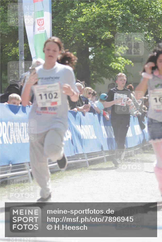 17.05.2025 - Störlauf H.Heesch http://msf.ph/oto/7896945 17.05.2025 14:51:53 Ziel 3, 1102, 16 meine-sportfotos.de