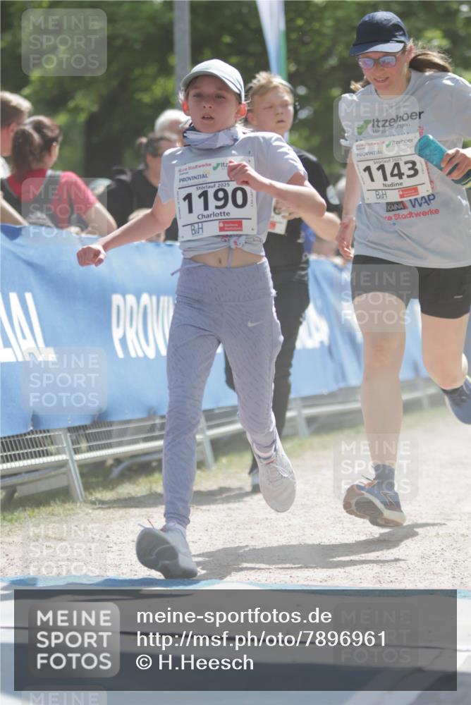 17.05.2025 - Störlauf H.Heesch http://msf.ph/oto/7896961 17.05.2025 14:51:56 Ziel 2025, 1190, 2025, 1143 meine-sportfotos.de