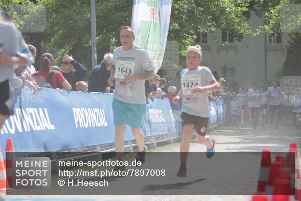 17.05.2025 - Störlauf H.Heesch http://msf.ph/oto/7897008 17.05.2025 14:52:05 Ziel 1643, 1474, 422, 1036, 41, 1405, 1404 meine-sportfotos.de