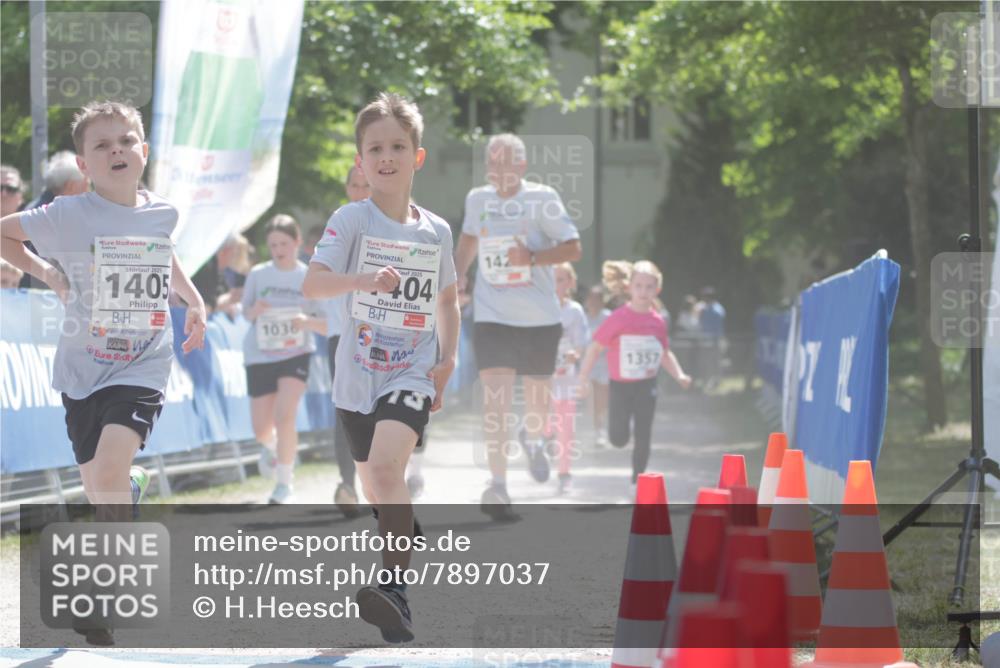 17.05.2025 - Störlauf H.Heesch http://msf.ph/oto/7897037 17.05.2025 14:52:11 Ziel 2025, 1405, 1036, 2025, 404, 142, 1357 meine-sportfotos.de