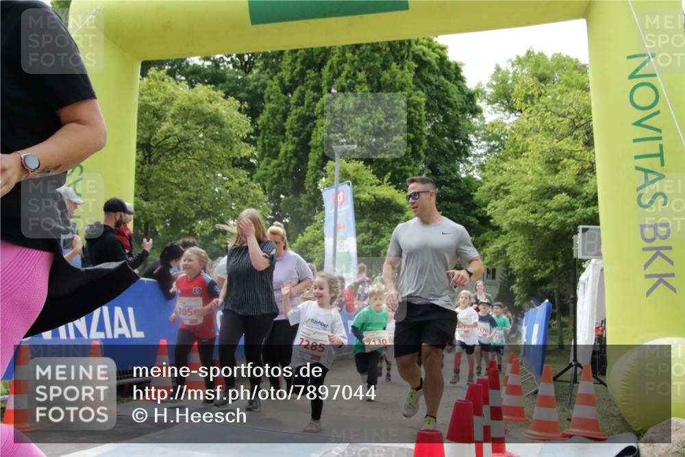 17.05.2025 - Störlauf H.Heesch http://msf.ph/oto/7897044 17.05.2025 13:02:41 Ziel 7285 meine-sportfotos.de