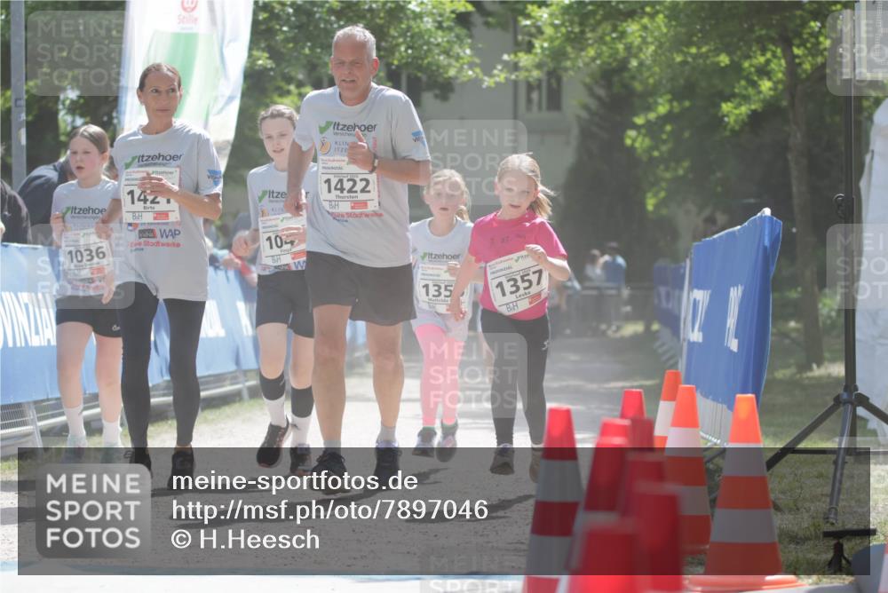 17.05.2025 - Störlauf H.Heesch http://msf.ph/oto/7897046 17.05.2025 14:52:13 Ziel 1036, 142, 10, 1422, 27, 135, 1357 meine-sportfotos.de