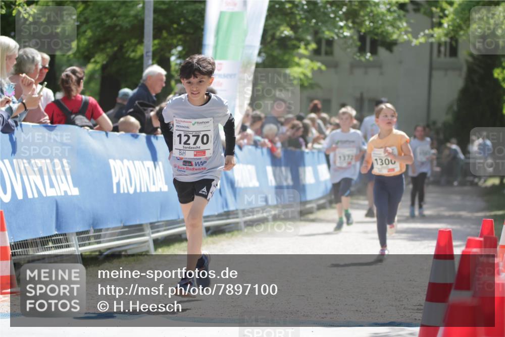 17.05.2025 - Störlauf H.Heesch http://msf.ph/oto/7897100 17.05.2025 14:52:19 Ziel 2025, 1270, 1300 meine-sportfotos.de