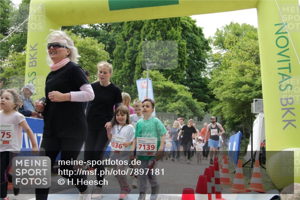 17.05.2025 - Störlauf H.Heesch http://msf.ph/oto/7897181 17.05.2025 13:02:52 Ziel 75, 036, 7139 meine-sportfotos.de
