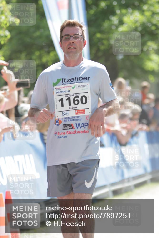 17.05.2025 - Störlauf H.Heesch http://msf.ph/oto/7897251 17.05.2025 14:40:40 Ziel 2025, 1160, 5, 2 meine-sportfotos.de