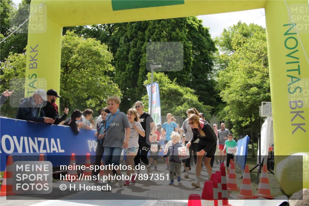 17.05.2025 - Störlauf H.Heesch http://msf.ph/oto/7897351 17.05.2025 13:03:14 Ziel 7263, 7172 meine-sportfotos.de