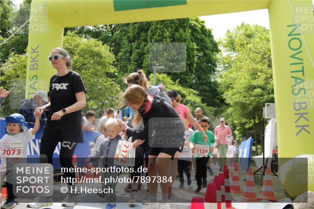 17.05.2025 - Störlauf H.Heesch http://msf.ph/oto/7897384 17.05.2025 13:03:16 Ziel 7073, 7172, 7129 meine-sportfotos.de