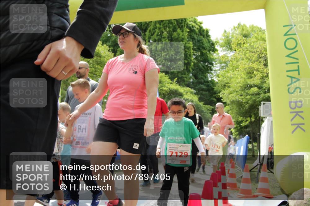 17.05.2025 - Störlauf H.Heesch http://msf.ph/oto/7897405 17.05.2025 13:03:18 Ziel 7129, 7233 meine-sportfotos.de