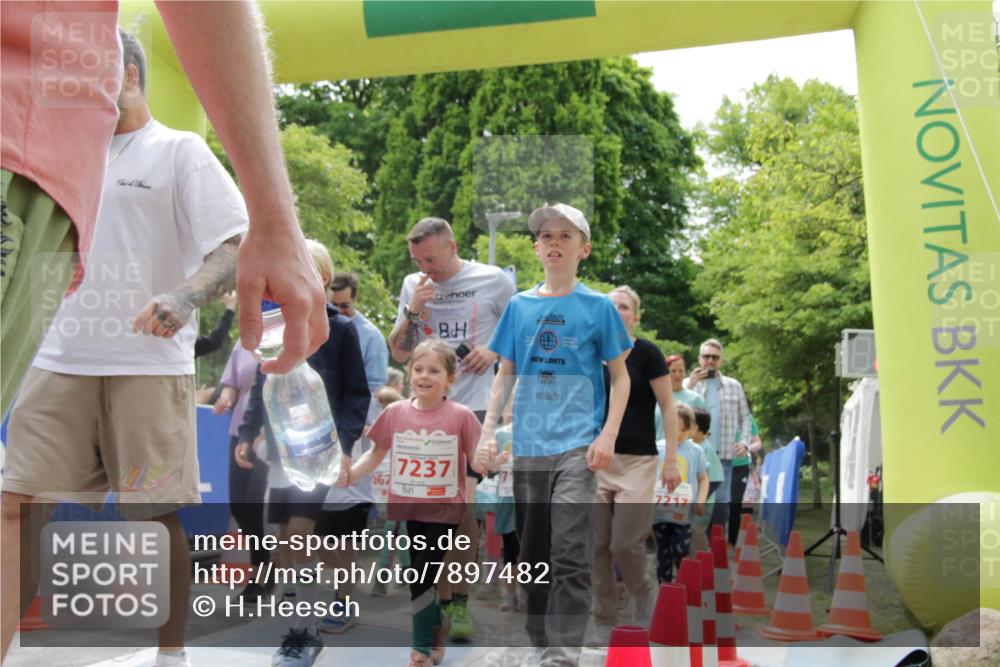 17.05.2025 - Störlauf H.Heesch http://msf.ph/oto/7897482 17.05.2025 13:03:25 Ziel 7237 meine-sportfotos.de