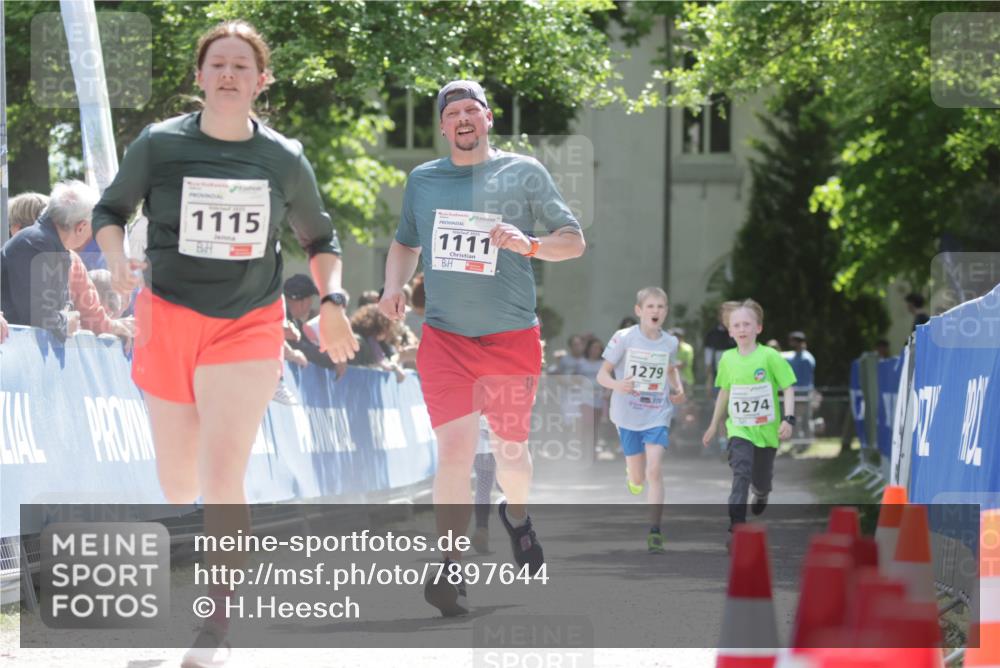 17.05.2025 - Störlauf H.Heesch http://msf.ph/oto/7897644 17.05.2025 14:54:17 Ziel 1115, 1111, 1279, 1274 meine-sportfotos.de