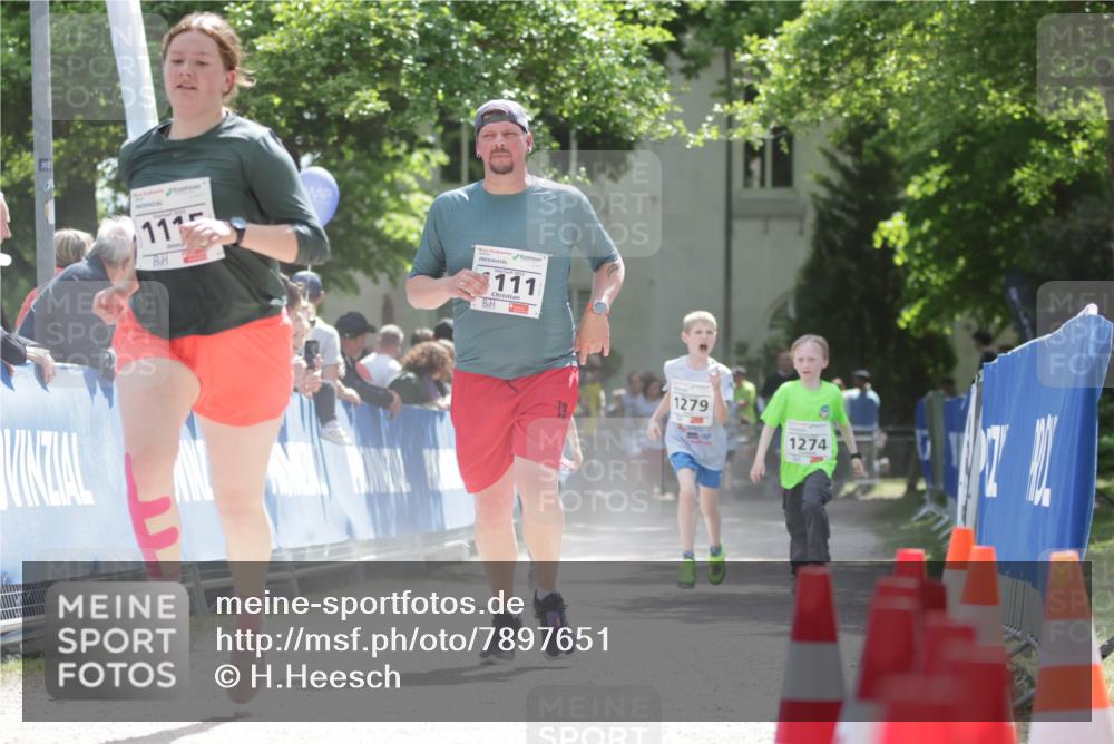 17.05.2025 - Störlauf H.Heesch http://msf.ph/oto/7897651 17.05.2025 14:54:17 Ziel 1115, 111, 1279, 1274 meine-sportfotos.de