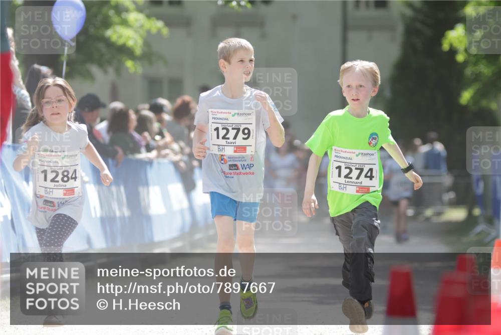 17.05.2025 - Störlauf H.Heesch http://msf.ph/oto/7897667 17.05.2025 14:54:19 Ziel 2025, 1284, 2025, 1279, 2, 2025, 1274 meine-sportfotos.de