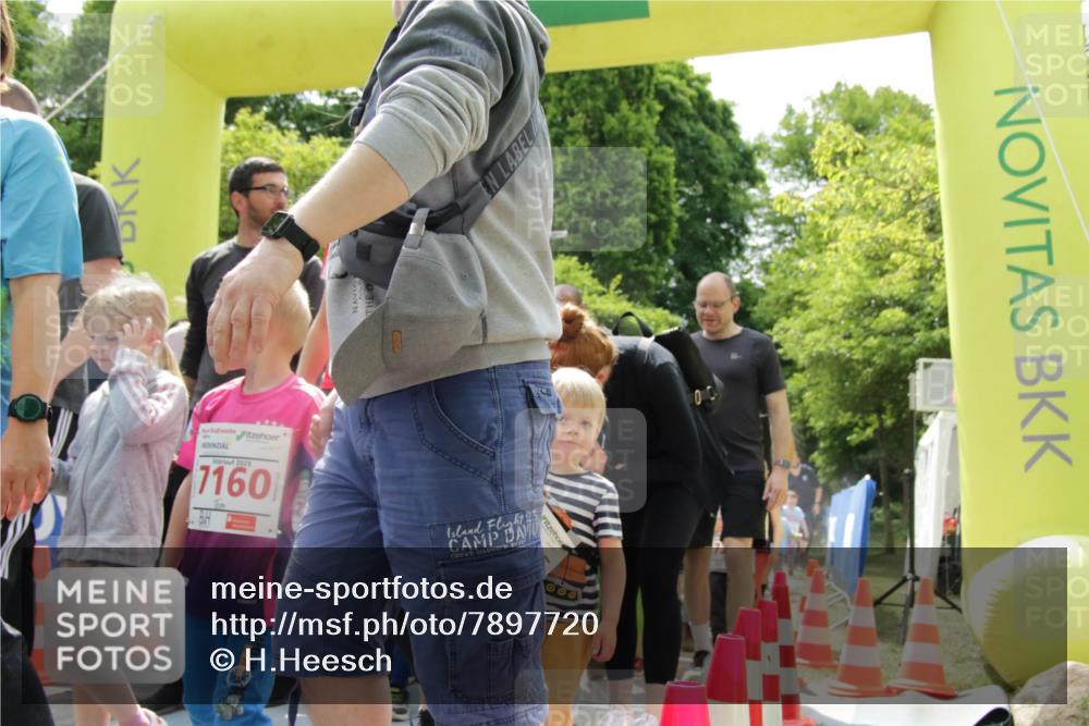 17.05.2025 - Störlauf H.Heesch http://msf.ph/oto/7897720 17.05.2025 13:03:50 Ziel 7160, 25 meine-sportfotos.de