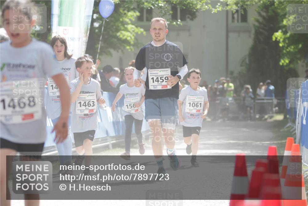 17.05.2025 - Störlauf H.Heesch http://msf.ph/oto/7897723 17.05.2025 14:54:30 Ziel 1468, 14, 1463, 156, 2025, 1459, 1061 meine-sportfotos.de