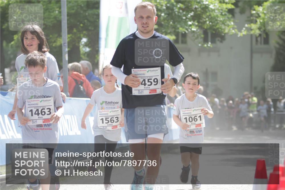 17.05.2025 - Störlauf H.Heesch http://msf.ph/oto/7897736 17.05.2025 14:54:32 Ziel 2025, 1463, 1563, 2025, 459, 2025, 1061 meine-sportfotos.de