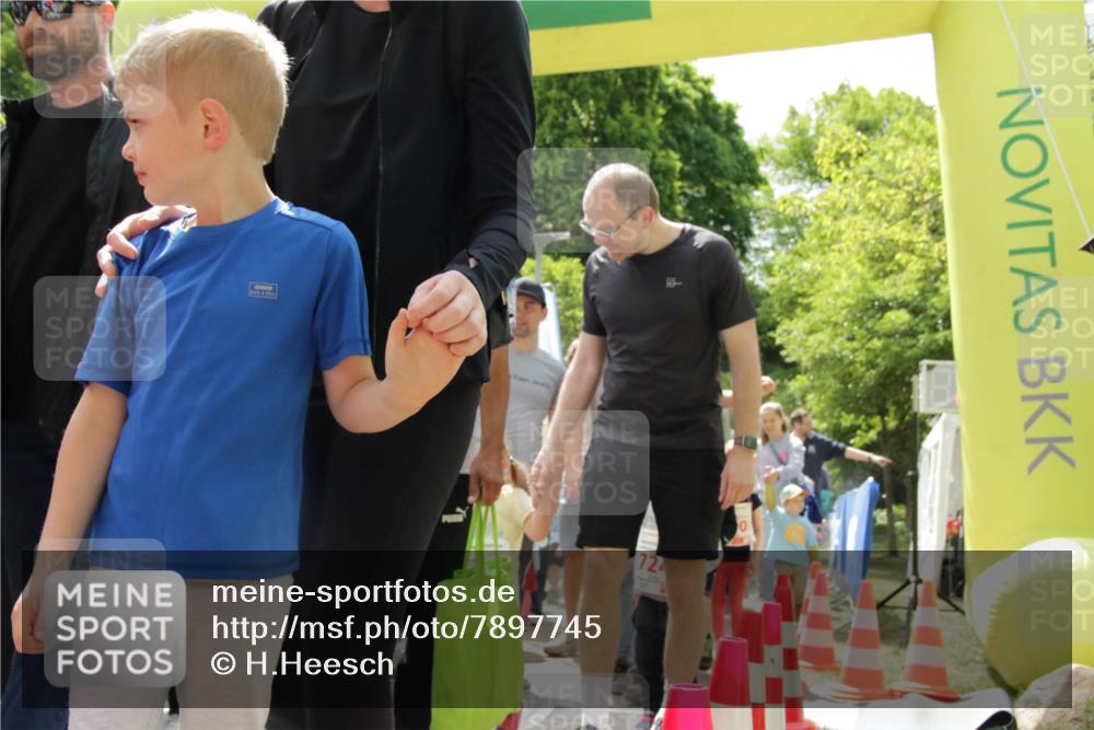 17.05.2025 - Störlauf H.Heesch http://msf.ph/oto/7897745 17.05.2025 13:03:54 Ziel  meine-sportfotos.de