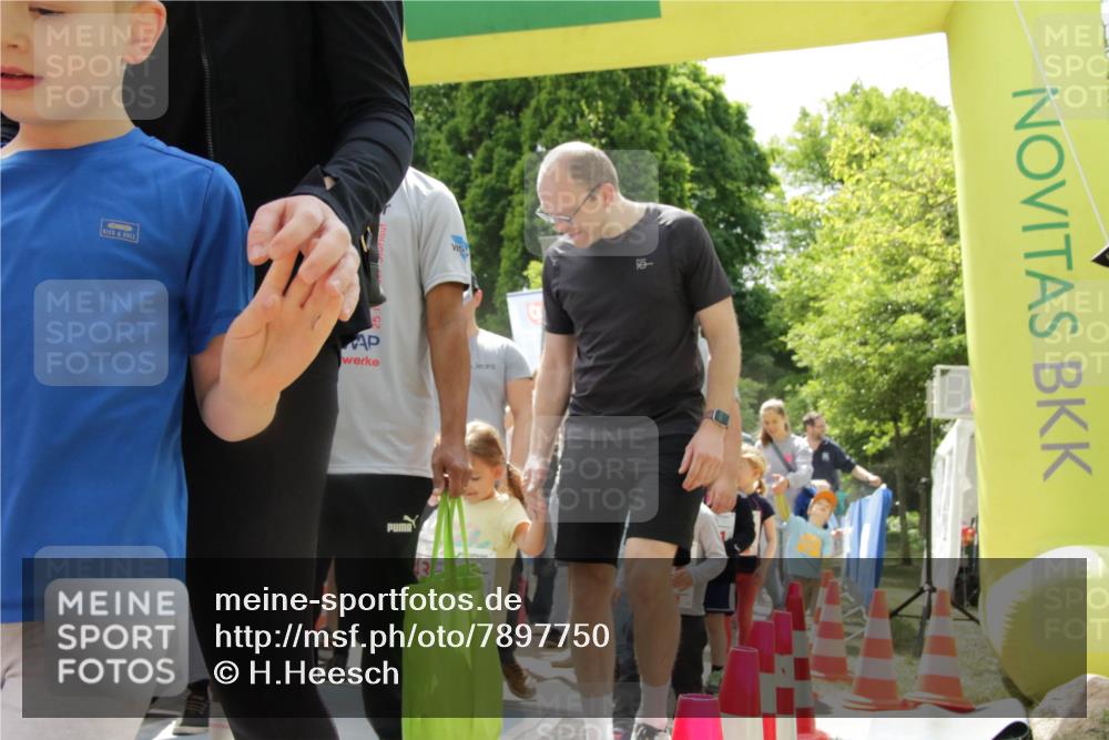 17.05.2025 - Störlauf H.Heesch http://msf.ph/oto/7897750 17.05.2025 13:03:55 Ziel  meine-sportfotos.de