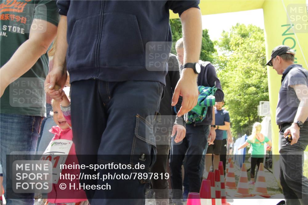 17.05.2025 - Störlauf H.Heesch http://msf.ph/oto/7897819 17.05.2025 13:04:12 Ziel 2025, 001 meine-sportfotos.de