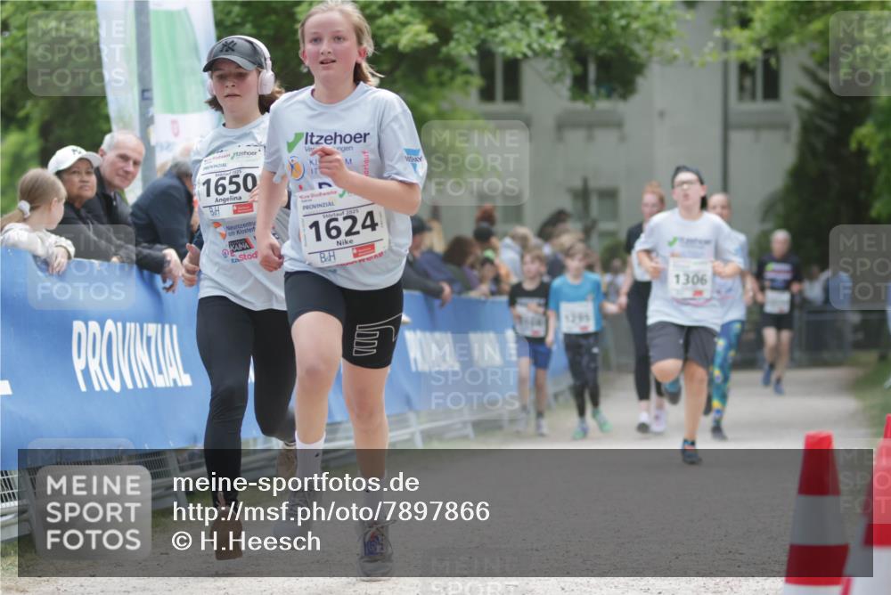 17.05.2025 - Störlauf H.Heesch http://msf.ph/oto/7897866 17.05.2025 14:54:55 Ziel 1650, 2025, 1624, 1385, 1306 meine-sportfotos.de