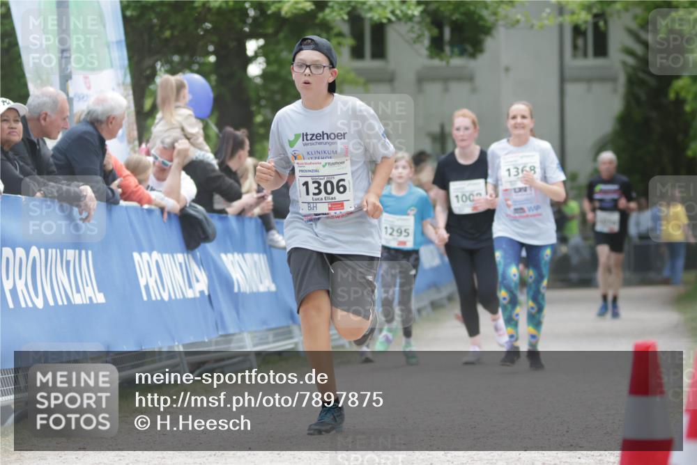 17.05.2025 - Störlauf H.Heesch http://msf.ph/oto/7897875 17.05.2025 14:54:57 Ziel 2025, 1306, 1295, 100, 1368 meine-sportfotos.de