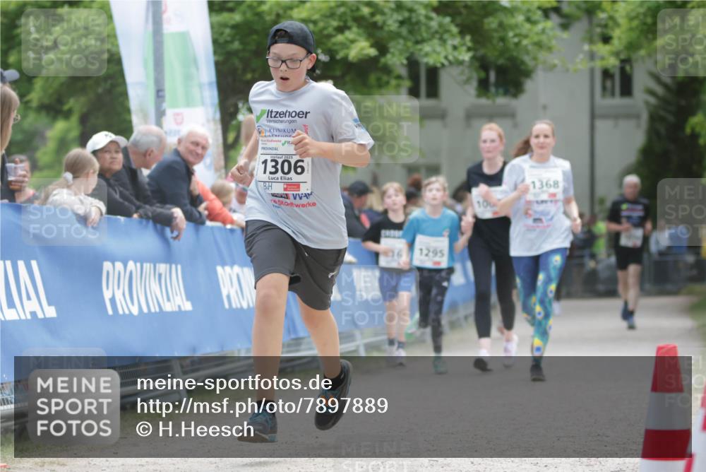 17.05.2025 - Störlauf H.Heesch http://msf.ph/oto/7897889 17.05.2025 14:54:58 Ziel 2025, 1306, 1295, 1368 meine-sportfotos.de