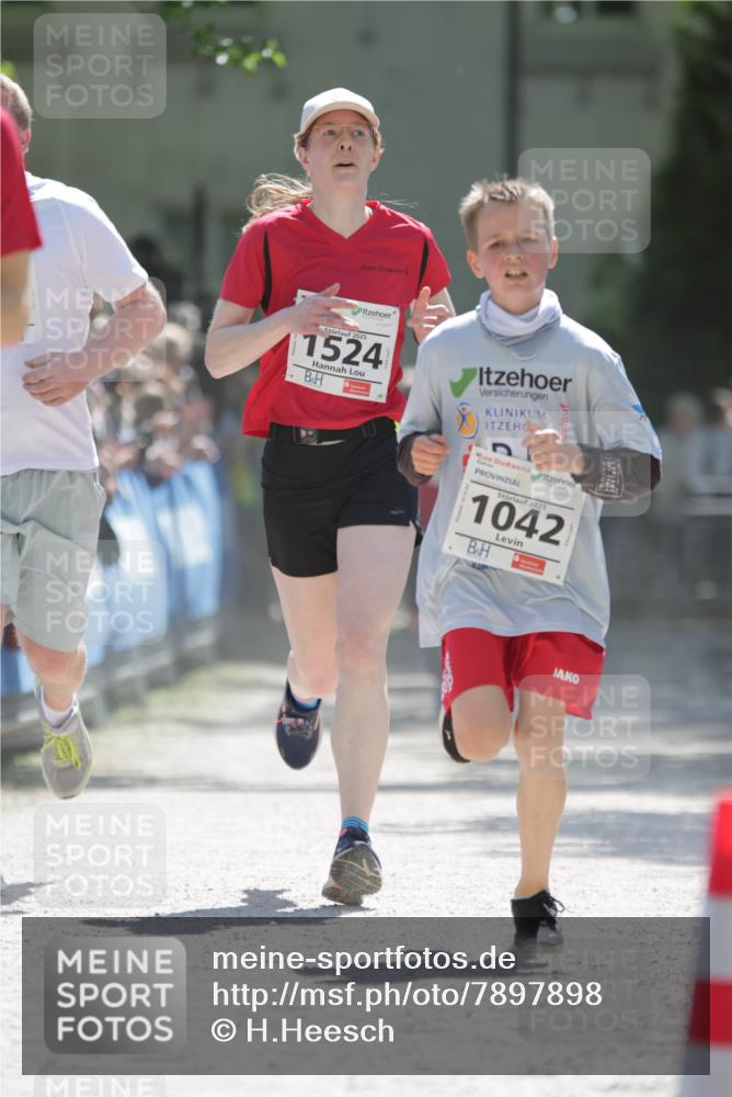 17.05.2025 - Störlauf H.Heesch http://msf.ph/oto/7897898 17.05.2025 14:42:47 Ziel 2025, 1524, 2025, 1042 meine-sportfotos.de