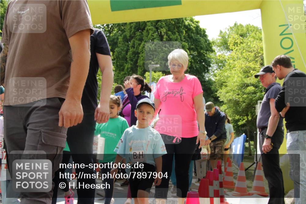 17.05.2025 - Störlauf H.Heesch http://msf.ph/oto/7897904 17.05.2025 13:04:28 Ziel 06, 50 meine-sportfotos.de
