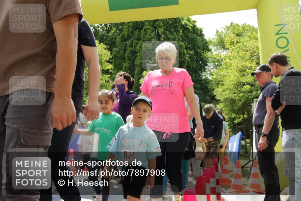 17.05.2025 - Störlauf H.Heesch http://msf.ph/oto/7897908 17.05.2025 13:04:29 Ziel 706, 150 meine-sportfotos.de