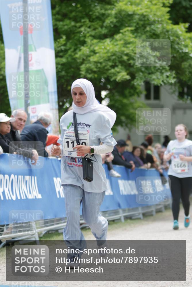 17.05.2025 - Störlauf H.Heesch http://msf.ph/oto/7897935 17.05.2025 14:55:19 Ziel 1992, 25, 110, 1666 meine-sportfotos.de