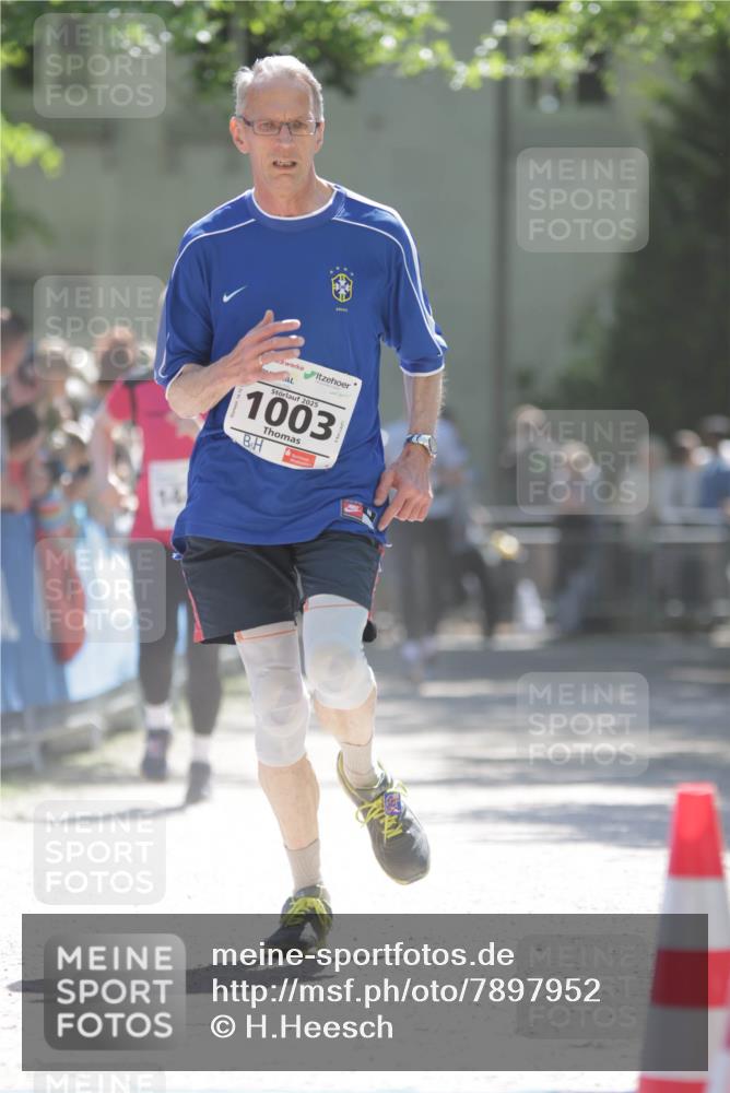 17.05.2025 - Störlauf H.Heesch http://msf.ph/oto/7897952 17.05.2025 14:42:54 Ziel 2025, 1003 meine-sportfotos.de