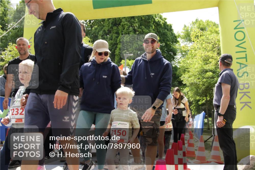 17.05.2025 - Störlauf H.Heesch http://msf.ph/oto/7897960 17.05.2025 13:04:35 Ziel 232, 7150 meine-sportfotos.de