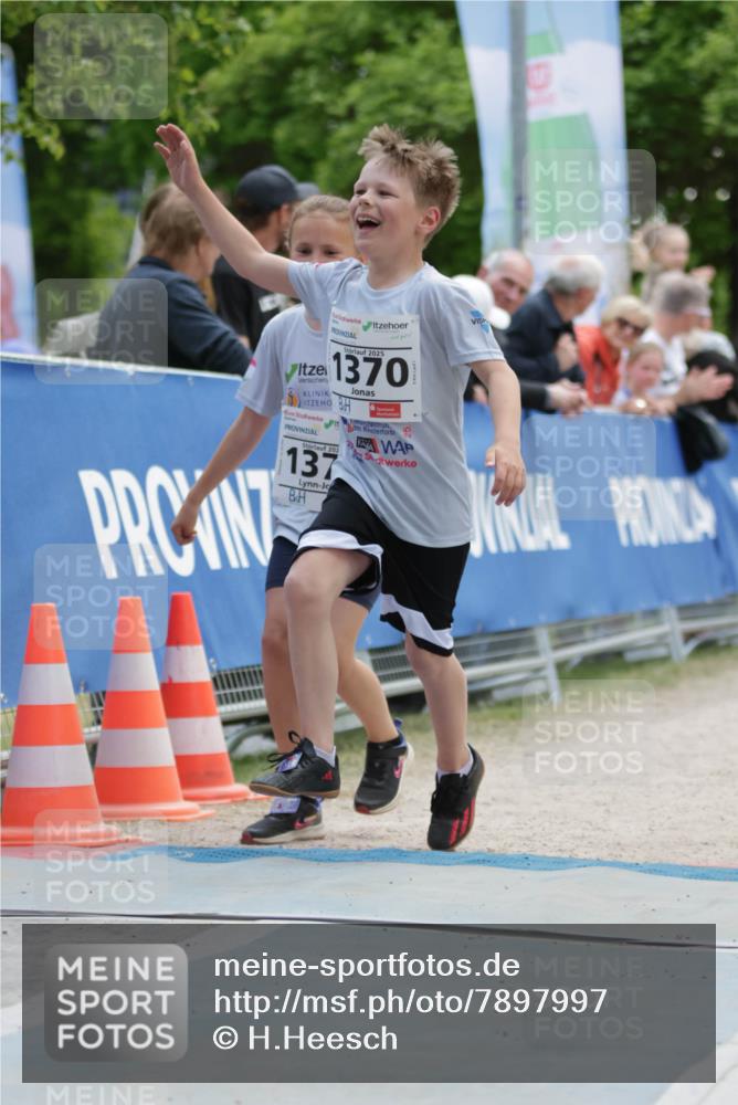17.05.2025 - Störlauf H.Heesch http://msf.ph/oto/7897997 17.05.2025 14:55:53 Ziel 2025, 1370, 202, 137 meine-sportfotos.de