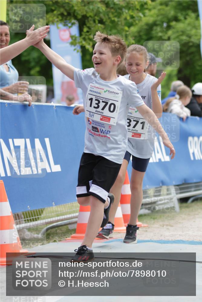 17.05.2025 - Störlauf H.Heesch http://msf.ph/oto/7898010 17.05.2025 14:55:54 Ziel 2025, 1370, 25, 2025, 371 meine-sportfotos.de