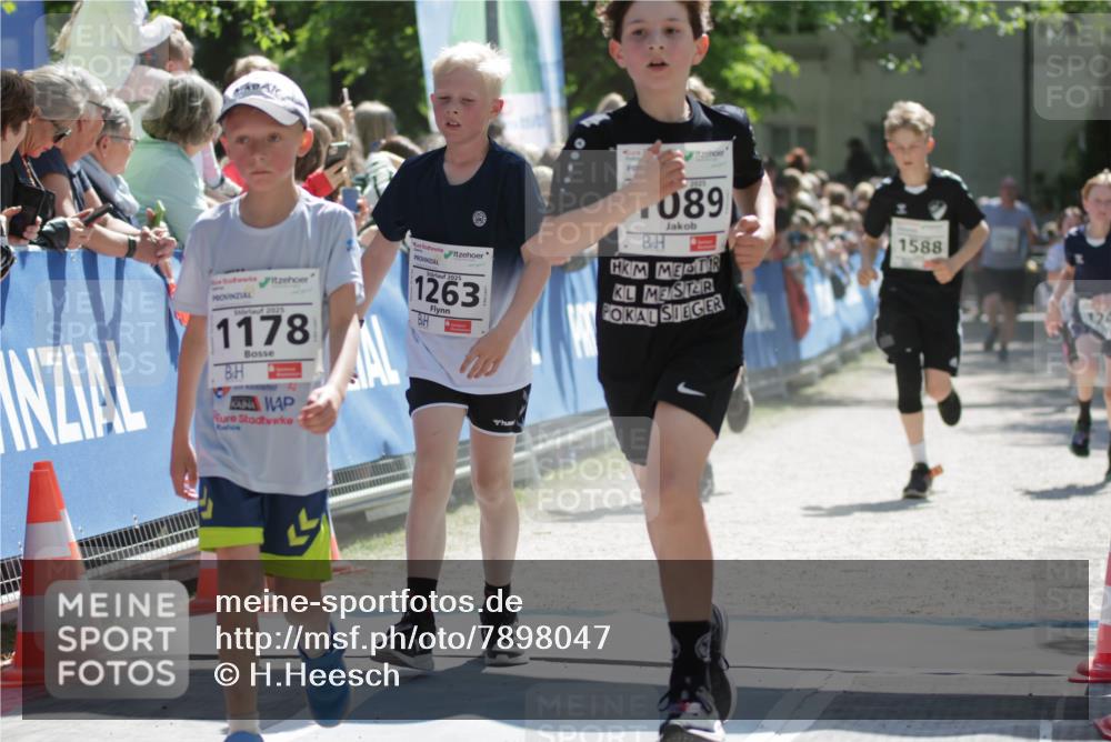 17.05.2025 - Störlauf H.Heesch http://msf.ph/oto/7898047 17.05.2025 14:43:11 Ziel 089, 1588, 2025, 1178, 1263 meine-sportfotos.de