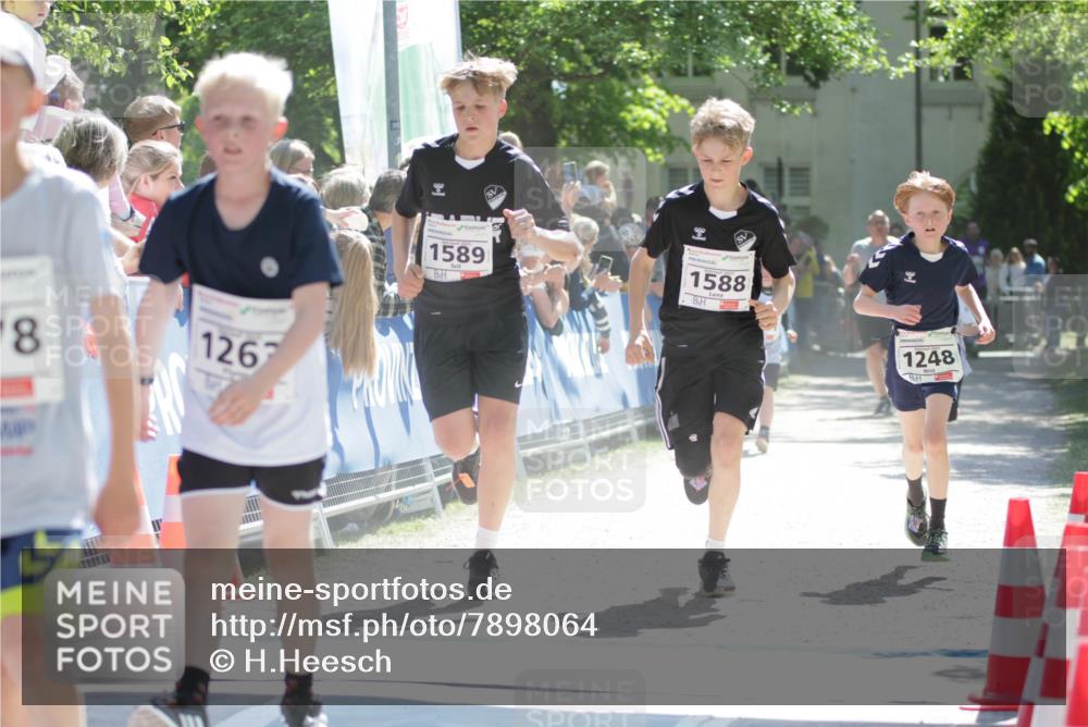17.05.2025 - Störlauf H.Heesch http://msf.ph/oto/7898064 17.05.2025 14:43:12 Ziel 8, 1262, 1589, 1588, 1248 meine-sportfotos.de