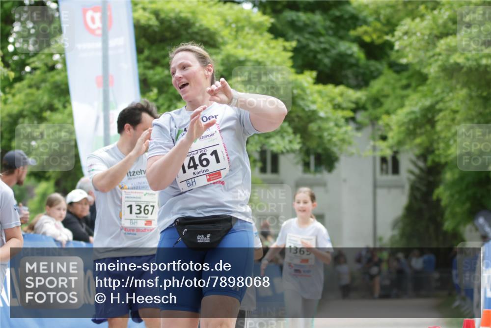 17.05.2025 - Störlauf H.Heesch http://msf.ph/oto/7898068 17.05.2025 14:56:06 Ziel 1367, 2025, 1461, 1369 meine-sportfotos.de
