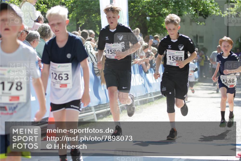 17.05.2025 - Störlauf H.Heesch http://msf.ph/oto/7898073 17.05.2025 14:43:12 Ziel 178, 1263, 158, 1588, 1248 meine-sportfotos.de