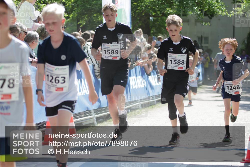 17.05.2025 - Störlauf H.Heesch http://msf.ph/oto/7898076 17.05.2025 14:43:12 Ziel 78, 1263, 1589, 1588, 231, 1248 meine-sportfotos.de