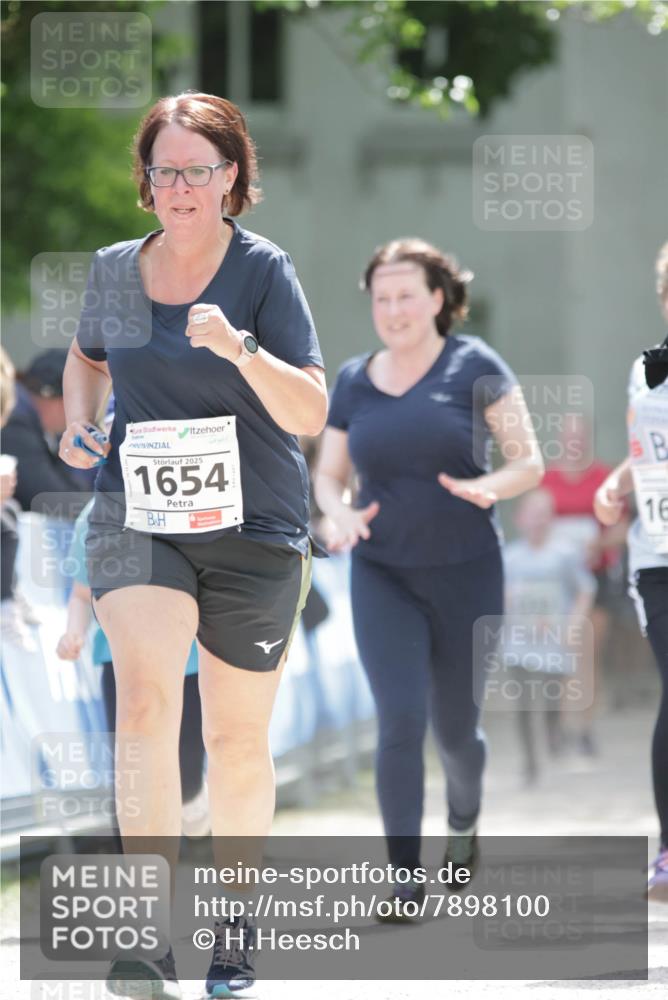 17.05.2025 - Störlauf H.Heesch http://msf.ph/oto/7898100 17.05.2025 14:56:21 Ziel 2025, 1654, 16 meine-sportfotos.de