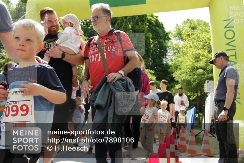 17.05.2025 - Störlauf H.Heesch http://msf.ph/oto/7898106 17.05.2025 13:05:00 Ziel 2025, 0991, 7, 19, 7255, 7271 meine-sportfotos.de