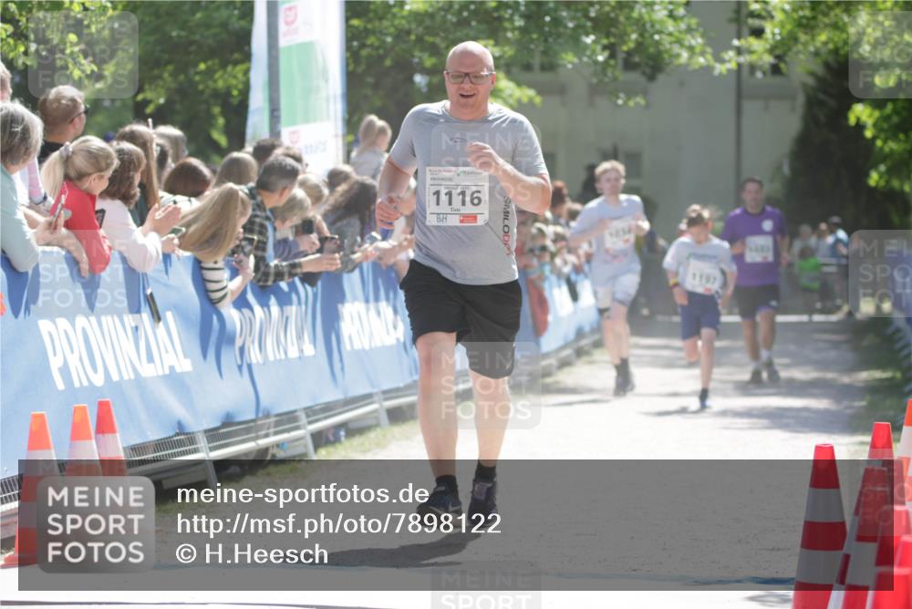 17.05.2025 - Störlauf H.Heesch http://msf.ph/oto/7898122 17.05.2025 14:43:18 Ziel 2025, 1116, 1197 meine-sportfotos.de