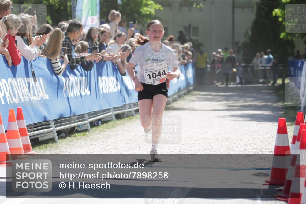 17.05.2025 - Störlauf H.Heesch http://msf.ph/oto/7898258 17.05.2025 14:43:35 Ziel 1044 meine-sportfotos.de