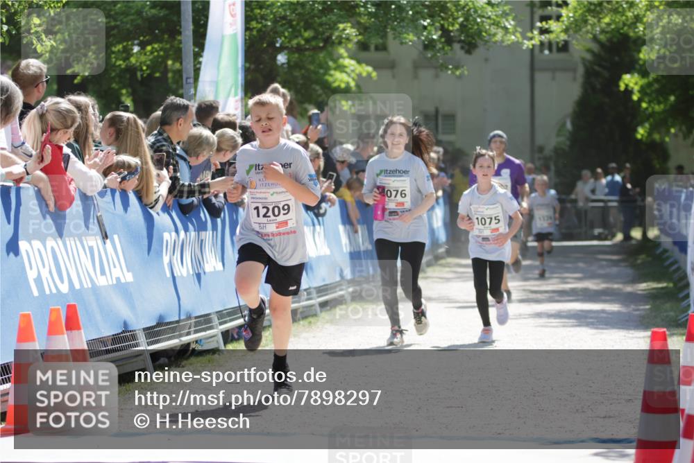 17.05.2025 - Störlauf H.Heesch http://msf.ph/oto/7898297 17.05.2025 14:43:48 Ziel 1209, 076, 1075, 1336 meine-sportfotos.de