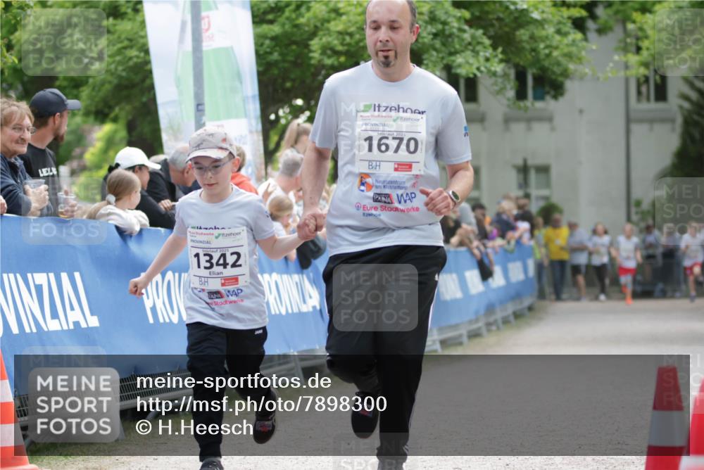 17.05.2025 - Störlauf H.Heesch http://msf.ph/oto/7898300 17.05.2025 14:57:27 Ziel 0, 99, 2025, 1342, 2025, 1670 meine-sportfotos.de