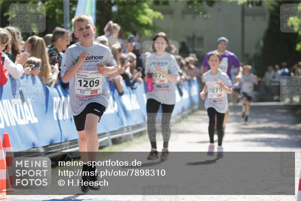 17.05.2025 - Störlauf H.Heesch http://msf.ph/oto/7898310 17.05.2025 14:43:49 Ziel 2025, 1209, 107, 1075 meine-sportfotos.de