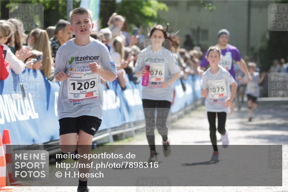 17.05.2025 - Störlauf H.Heesch http://msf.ph/oto/7898316 17.05.2025 14:43:49 Ziel 6482, 2025, 1209, 076, 1075 meine-sportfotos.de